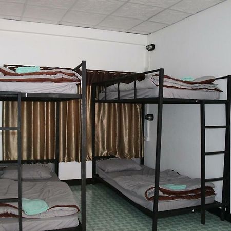 Family Home 2 Chiangmai (Adults Only) Chiang Mai Esterno foto